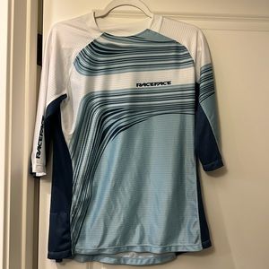 Raceface Women’s Jersey Medium NWOT $78